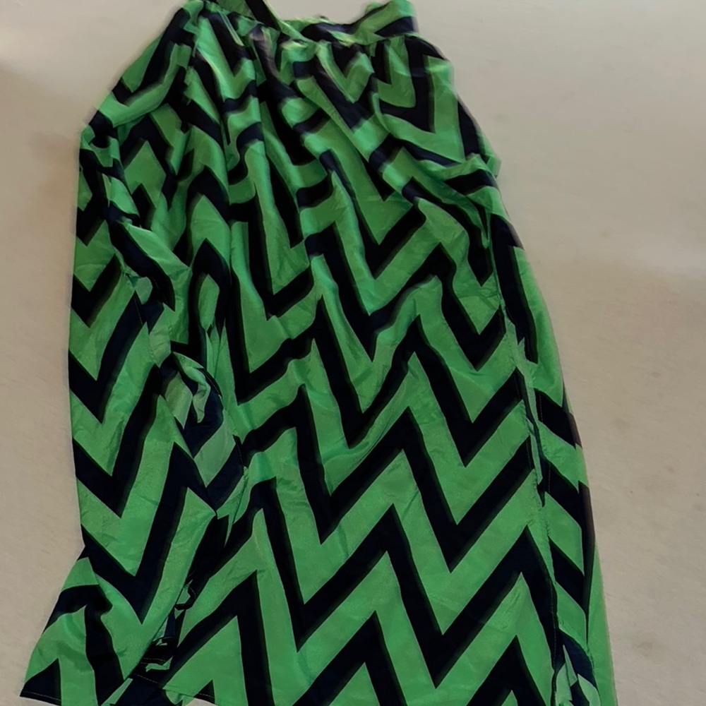 Womens OS VIDA Green and Navy Chevron Skirt.
